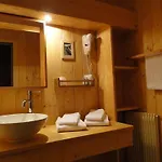 Hotel Restaurant Les Lilas 3*