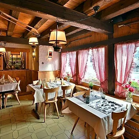 Restaurant Les Lilas מלון