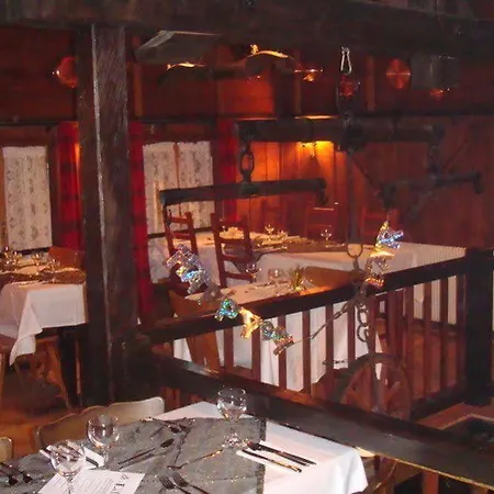 Restaurant Les Lilas מלון