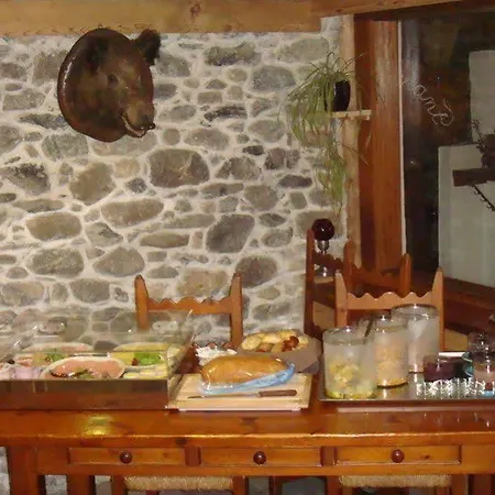 Restaurant Les Lilas מלון 3*