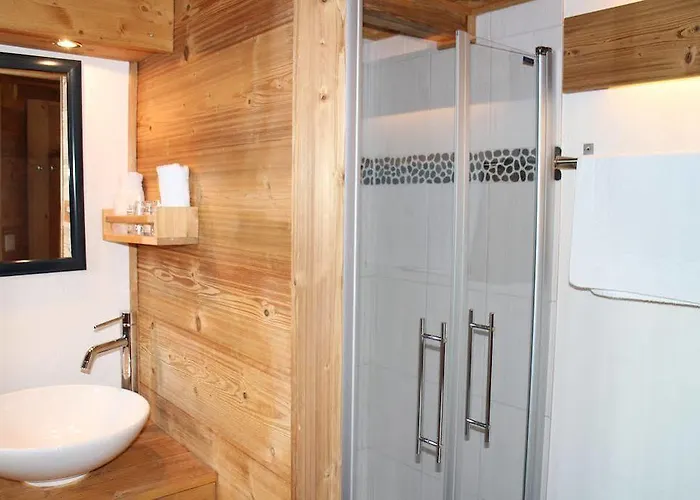 Restaurant Les Lilas Hotel 3*