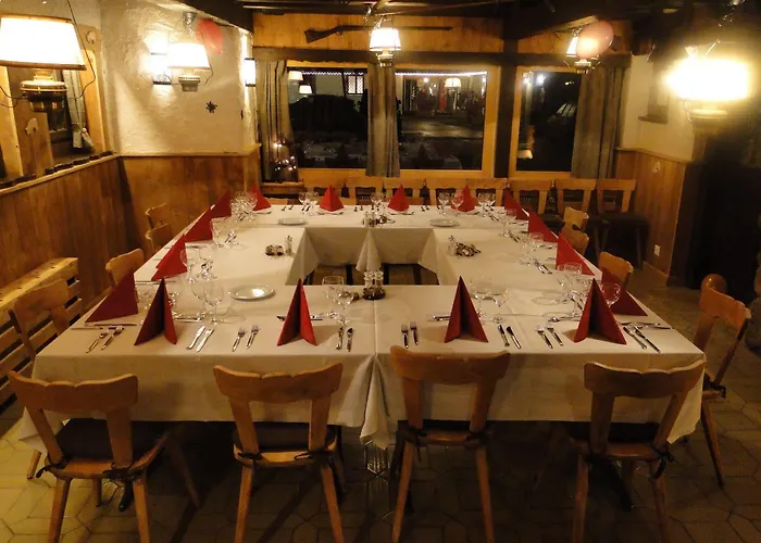 Restaurant Les Lilas Hotel 3*