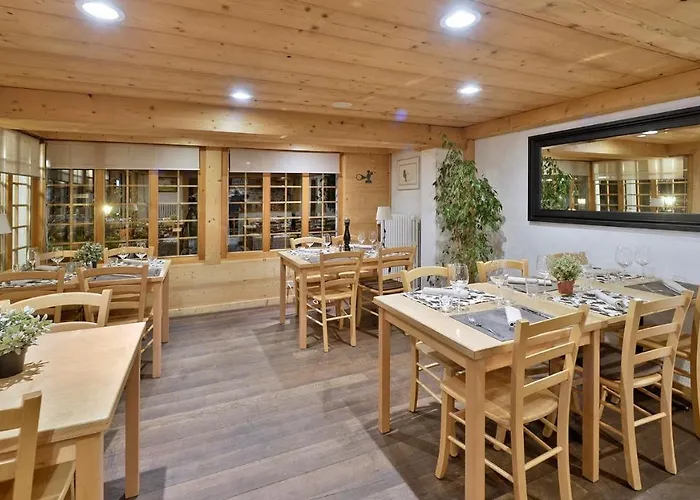 紫丁香餐厅酒店 3* 莱迪亚布勒雷